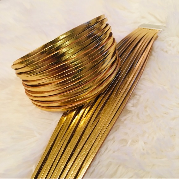 ✨METALLIC✨GOLD✨STRAPPY MAGNETIC CLOSURE‎ BRACELET - Picture 8 of 8